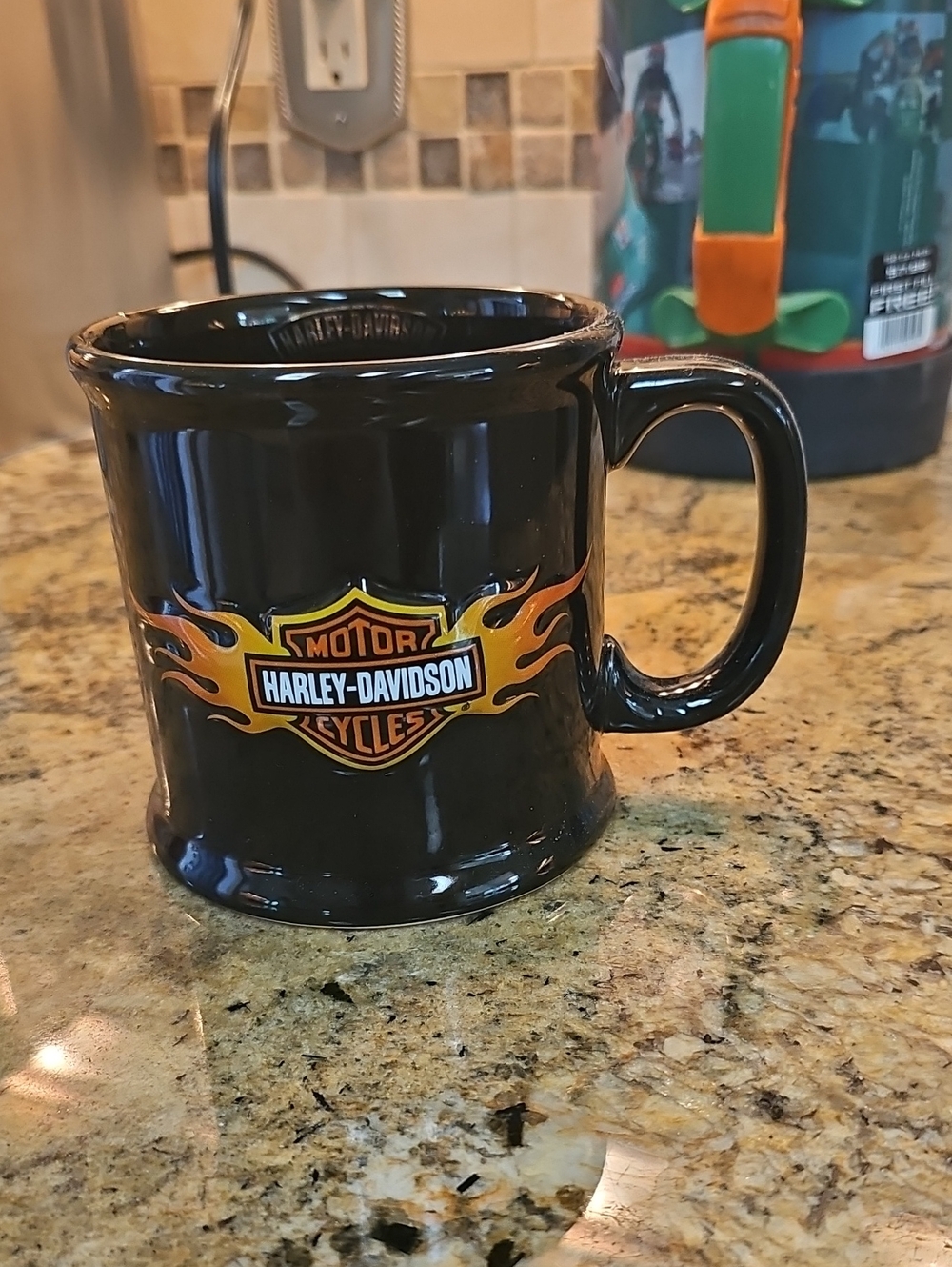 Brand New  Harley-Davidson Black Mug with Orange and Yellow Flame Logo Vintage